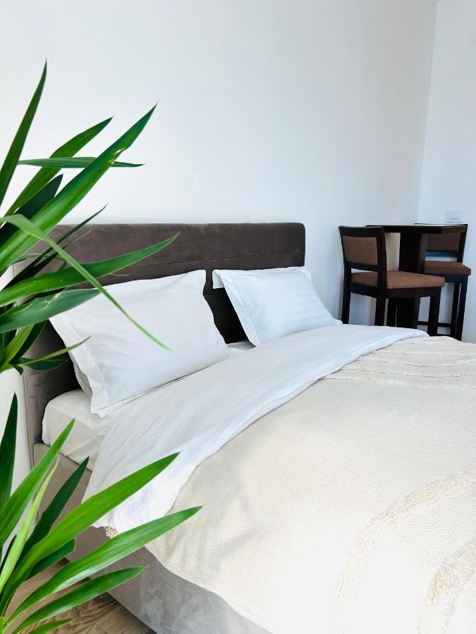 Luxury Waterfront View - BW Apartment River View Belgrado Esterno foto